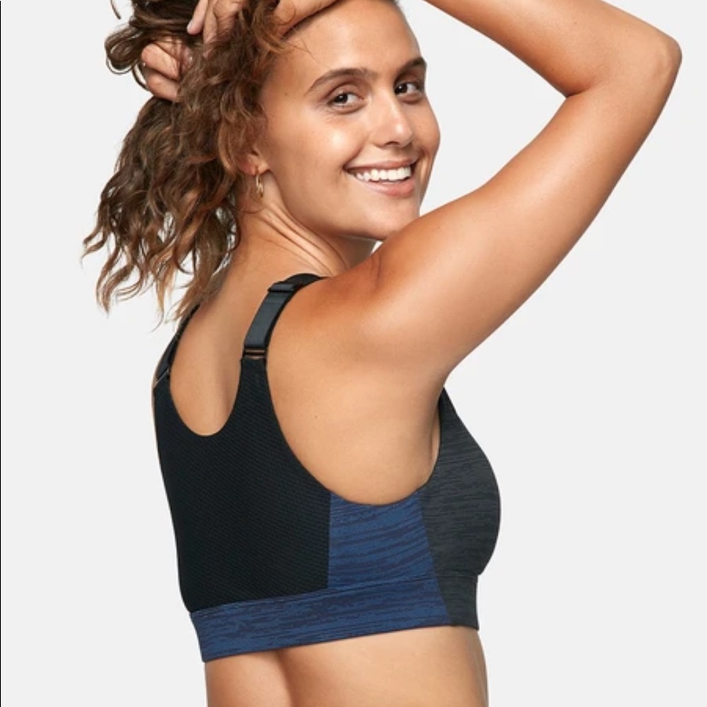 Outdoor Voices Powerhouse Bra
